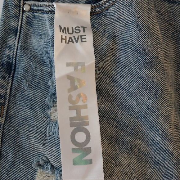 Tinseltown NWT Jeans Size 9/29 Blue Hi Rise Mom Denim Distressed Casual - Picture 9 of 13